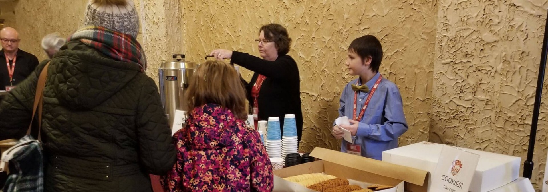 volunteer header image